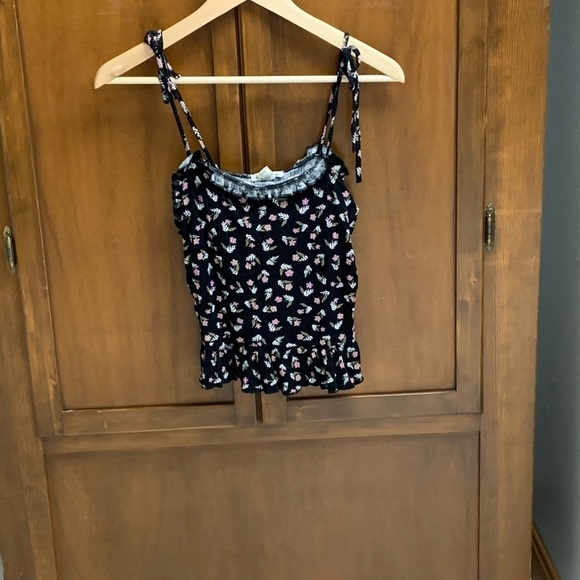 Billabong crop top baby tee large 16 in pit length 14 in spaghetti tie straps - Picture 1 of 4